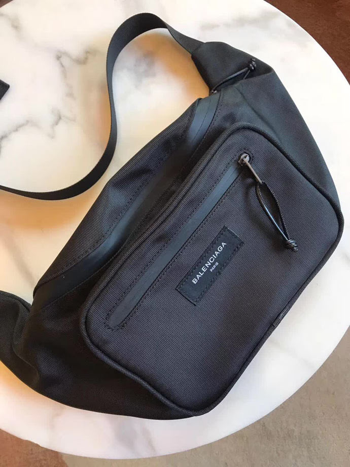 BALENCIAG巴黎世家 實用腰包款 防水面料  BL1398